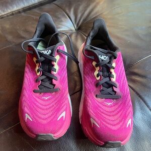 Women’s Hoka Arahi 6